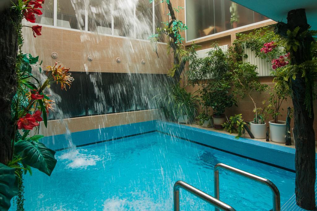 Sport-V-Hotel Hrotovice Extérieur photo