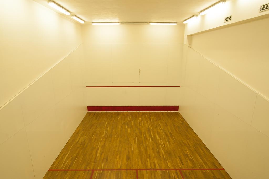 Sport-V-Hotel Hrotovice Extérieur photo