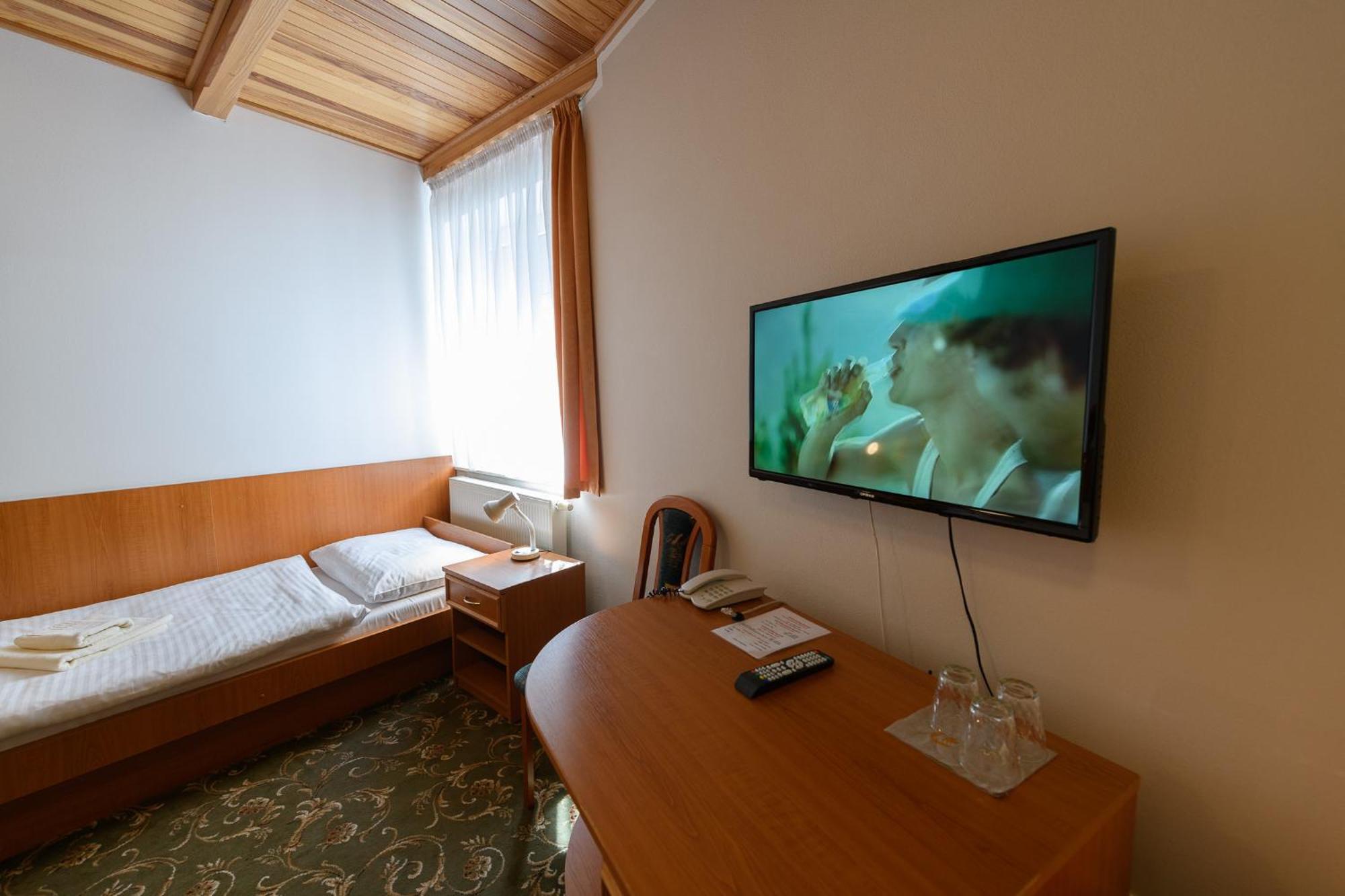 Sport-V-Hotel Hrotovice Extérieur photo