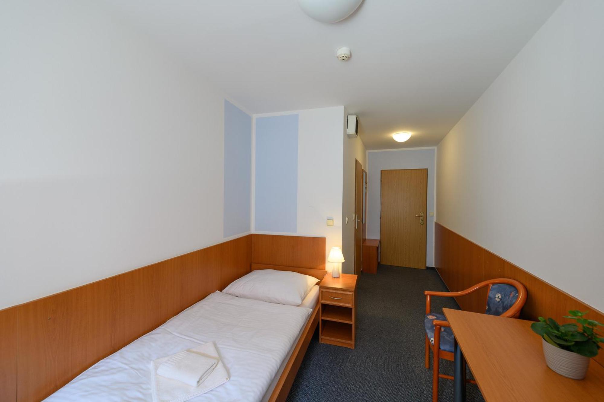 Sport-V-Hotel Hrotovice Extérieur photo